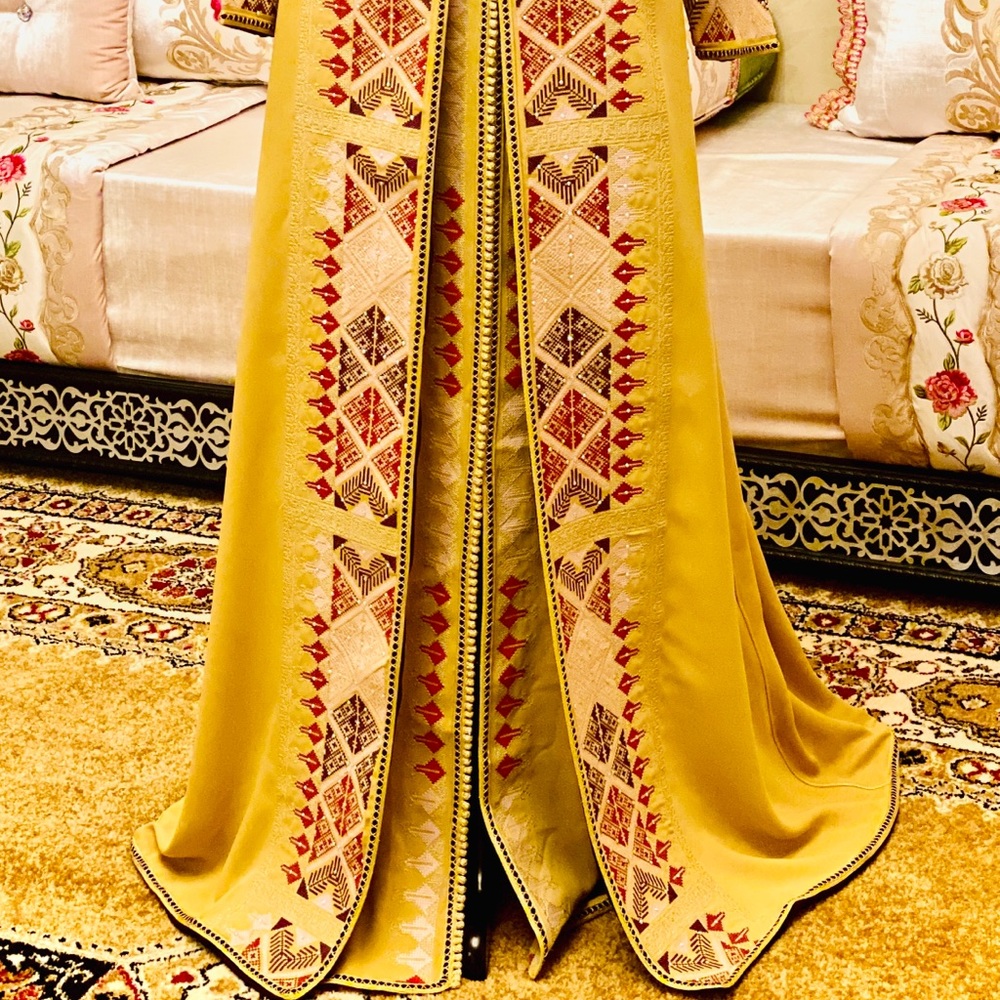 Caftan Kaftan Embroidered And Embedded With Stones - image 8
